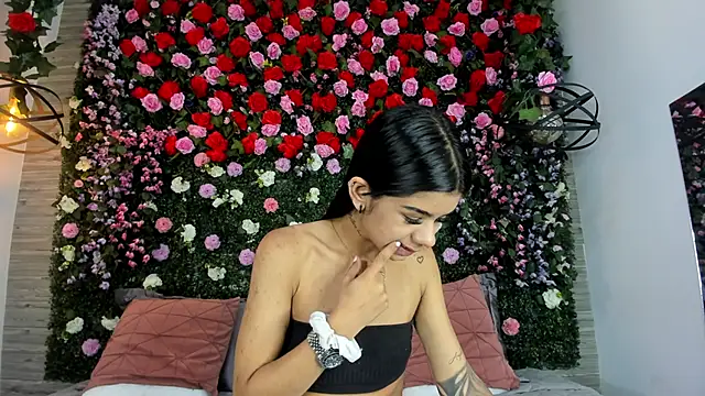 ViolettGracee online show from 06.17.26