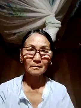 Snapshot of Magy-006 chatting on 06.15.26 Magy-006 online show from 06.15.26
