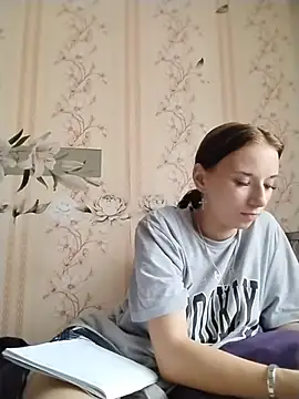 Snapshot of -VictoriaJohnson- chatting on 07.06.26 -VictoriaJohnson- online show from 07.06.26