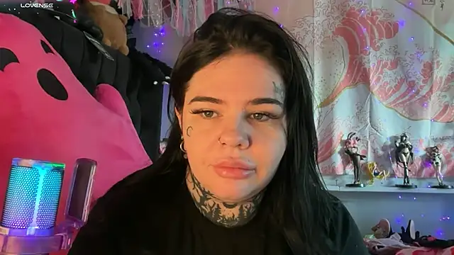 BigBootyHolly online show from 07.25.26