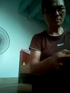 Vieekee online show from 07.20.26