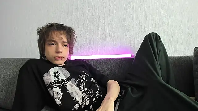 Nolan Sagee online show from 05.14.26