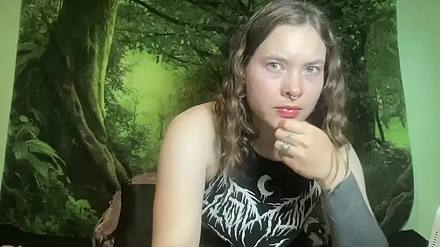 Snapshot of mo0ngoddess chatting on 06.30.26 mo0ngoddess online show from 06.30.26