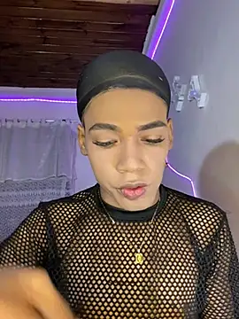 Snapshot of violeta_E_ chatting on 08.10.26 violeta E online show from 08.10.26