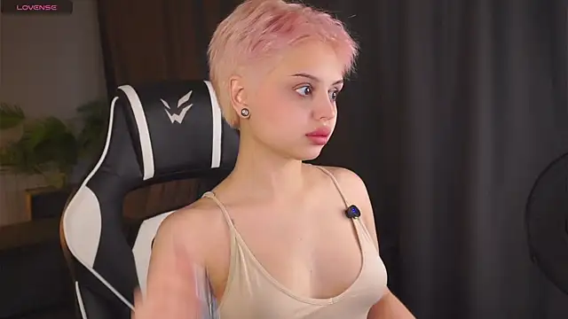 Emmy-Brooks online show from 07.13.26