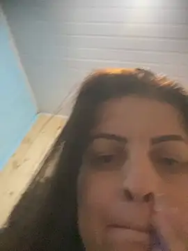 Snapshot of sweet_milenaa chatting on 05.19.26 sweet milenaa online show from 05.19.26