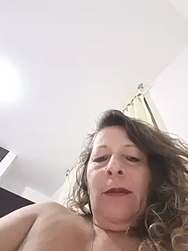 Snapshot of Nikki_milf69 chatting on 06.10.26 Nikki milf69 online show from 06.10.26