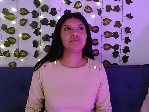 melanie 18  online show from 06.03.26