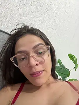 Snapshot of Sarah__hot chatting on 05.16.26 Sarah hot online show from 05.16.26