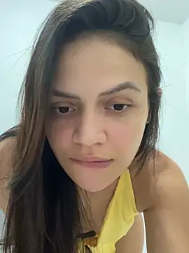 Snapshot of Sarah__hot chatting on 06.23.26 Sarah hot online show from 06.23.26