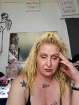 NutNmyGUTdaddy online show from 06.04.26