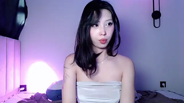 neverstoplovingme online show from 07.19.26
