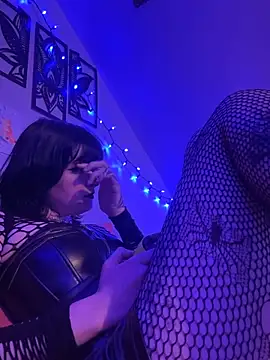 VivianRose33 online show from 05.15.26