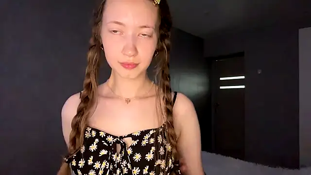 Emily Mur  online show from 07.27.26