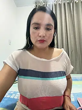Snapshot of rousee69_ chatting on 06.05.26 rousee69 online show from 06.05.26