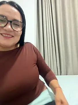 Snapshot of rousee69_ chatting on 06.12.26 rousee69 online show from 06.12.26