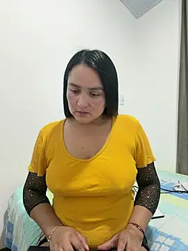 Snapshot of rousee69_ chatting on 07.24.26 rousee69 online show from 07.24.26