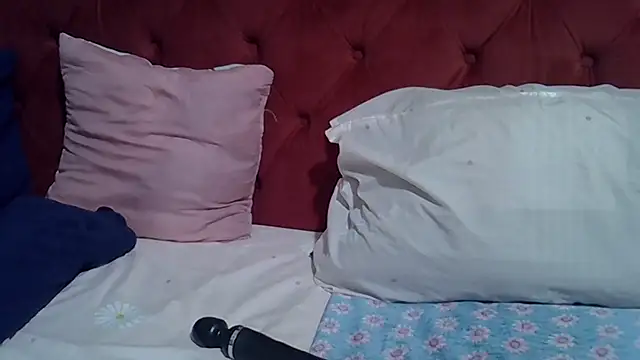 Queenleahx online show from 06.18.26