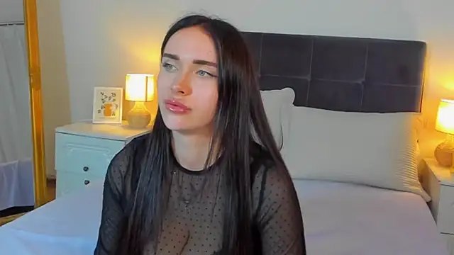 KellyWhites online show from 07.07.26