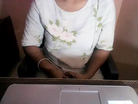 Snapshot of sunshine_dolly chatting on 05.26.26 sunshine dolly online show from 05.26.26