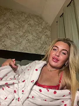 CharlottemilfUKx online show from 05.16.26