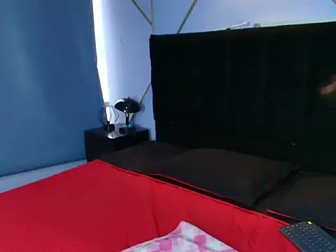 Zoe Clarck  online show from 06.03.26