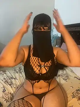BrunetteQueen1 online show from 07.11.26