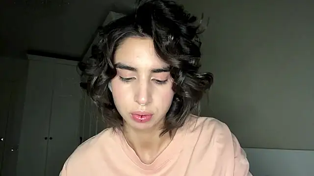JessiaRuezga online show from 05.18.26