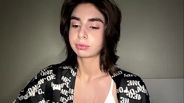 JessiaRuezga online show from 05.27.26