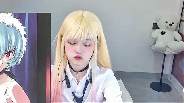 Evil-Bunny007 online show from 06.06.26