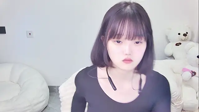 Evil-Bunny007 online show from 06.21.26