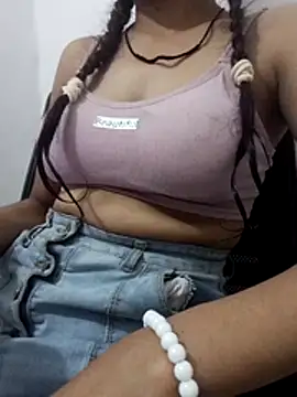 Snapshot of sexy_rubina89 chatting on 07.28.26 sexy rubina89 online show from 07.28.26
