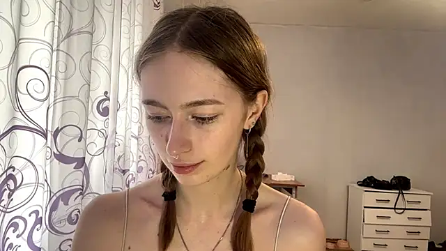 BrianneFarabee online show from 06.04.26