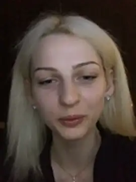 ElsaSnowxox online show from 05.23.26