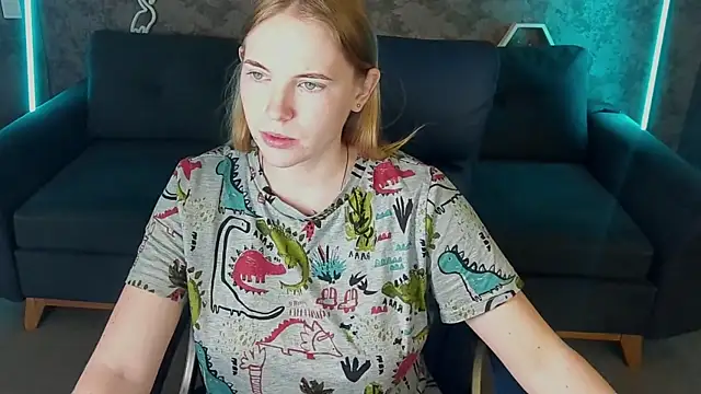 NikkyReyyy online show from 05.22.26