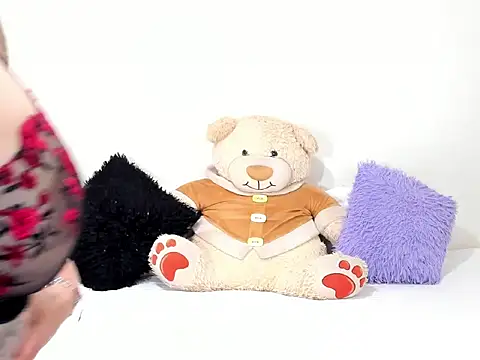 Hellen Owenzz online show from 06.12.26
