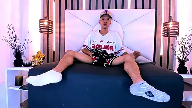 anxiuos miller online show from 05.20.26