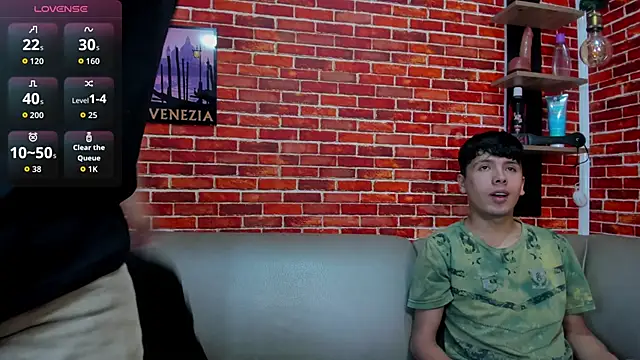 Hoot boyss  online show from 05.21.26