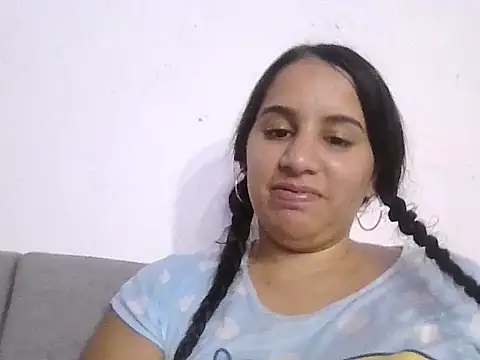 Snapshot of tifanny27 chatting on 05.31.26 tifanny27 online show from 05.31.26