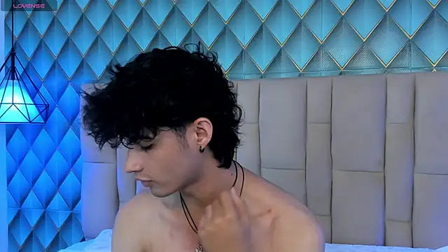 Sofia-Ethan online show from 05.27.26