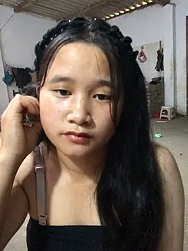 Ninaa01 online show from 05.17.26