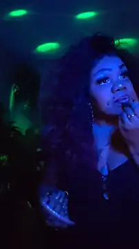 Snapshot of NailGoddessnow chatting on 01.23.25 NailGoddessnow online show from 01.23.25