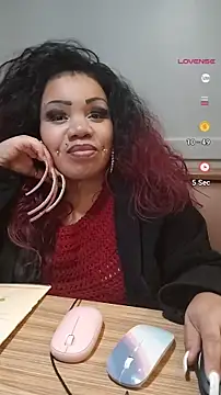 Snapshot of NailGoddessnow chatting on 01.31.25 NailGoddessnow online show from 01.31.25