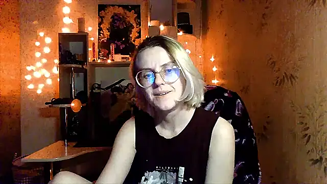 Snapshot of __Freya___ chatting on 05.21.26 Freya online show from 05.21.26