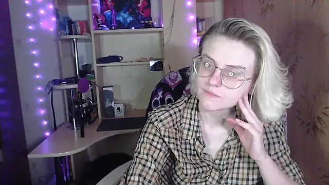 Snapshot of __Freya___ chatting on 05.25.26 Freya online show from 05.25.26