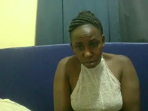Snapshot of naughty-slender chatting on 05.17.26 naughty-slender online show from 05.17.26