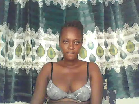 Snapshot of Beutymelani chatting on 06.04.26 Beutymelani online show from 06.04.26