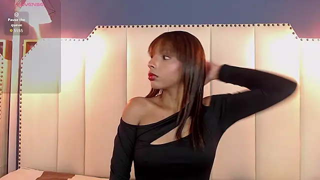 LiliaArgent online show from 05.22.26