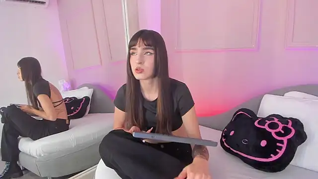 annie blair  online show from 07.18.26