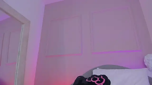 annie blair  online show from 07.21.26